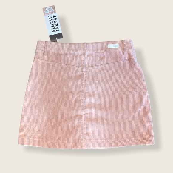 Almost Famous NWT Skirt - Picture 2 of 3